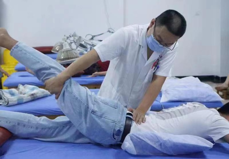 政协委员刘浪涛：下“针”功夫“灸”燃患者新希望 第 1 张