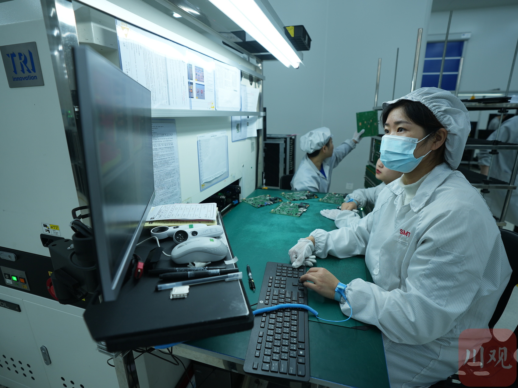 拼搏的时辰丨未时：午休时间里的“极速制造” 一秒钟生产3333个元器件 第 4 张