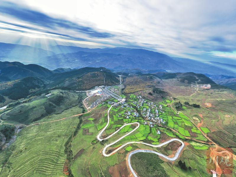 拼搏奋进七十载 凉山大地越千年 第 1 张