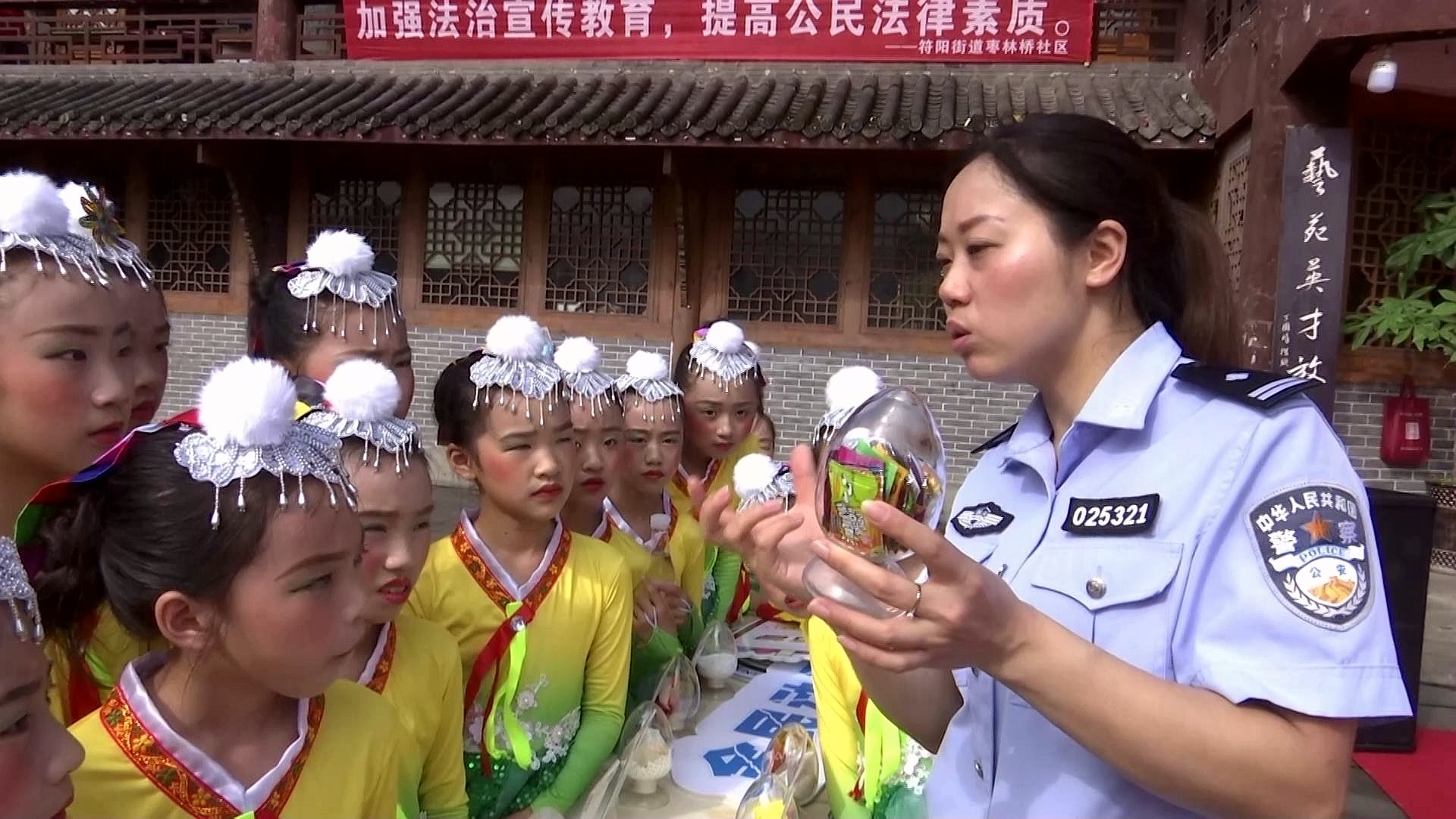 合江县开展形式多样的禁毒宣传活动 第 2 张