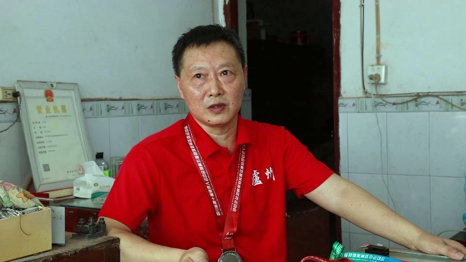 残疾人运动员朱华东：爱“乒”才会赢 第 2 张