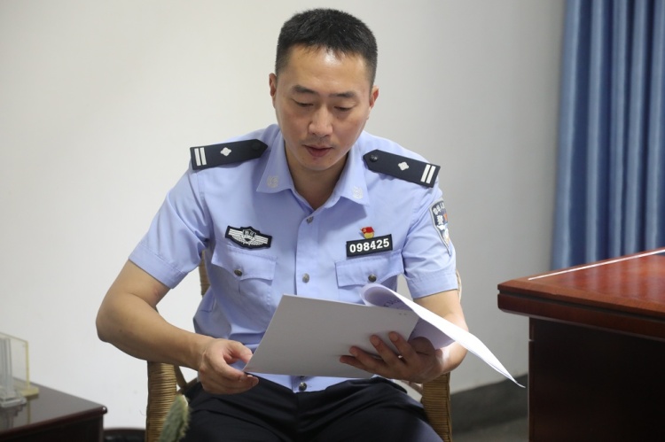 致敬！最美退役军人罗刚磊：军装换警服 赤胆写忠诚 第 8 张