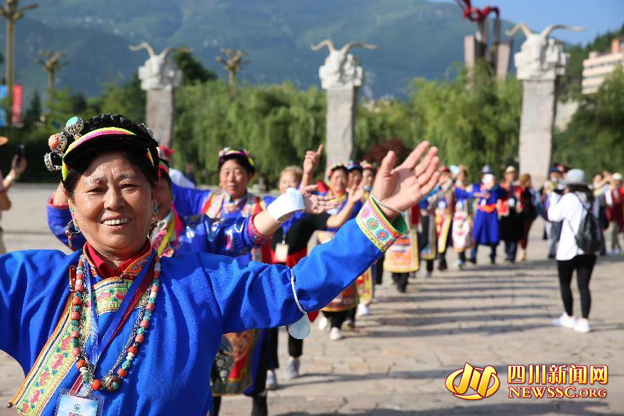 【我在乡村看见中国?】茂县：羌笛悠悠 这里有你向往的羌族“新生活” 第 5 张