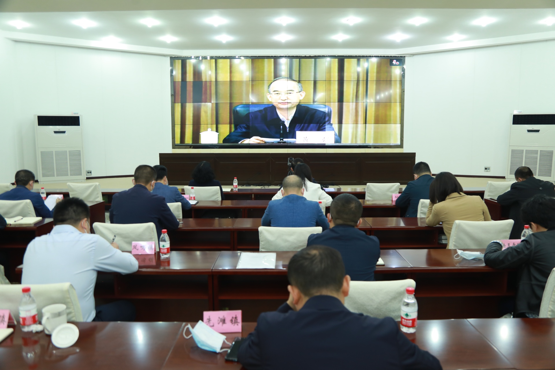 合江县组织参加全省自建房安全风险专项排查整治电视电话会议