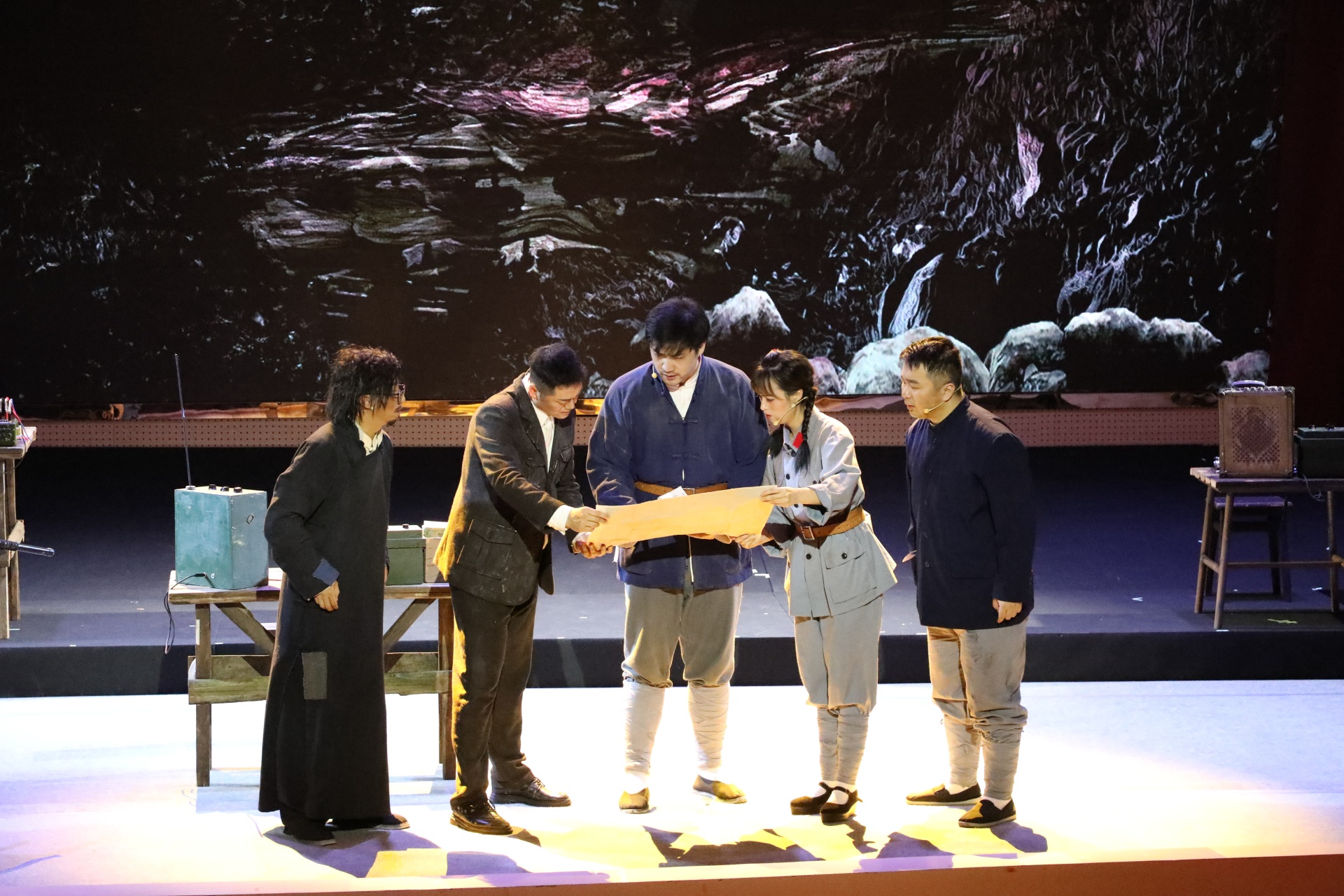话剧《赤水河上的密电码》合江专场成功演出 第 2 张