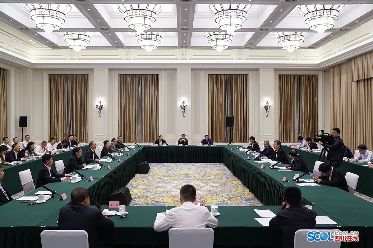 省政府与教育部在蓉举行会商会议 王晓晖会见怀进鹏 黄强主持会议并讲话