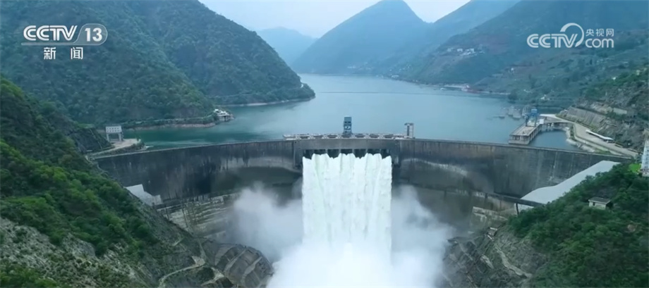 央媒看四川丨“靠天吃饭”的水电如何“旱涝保收”？ 第 1 张